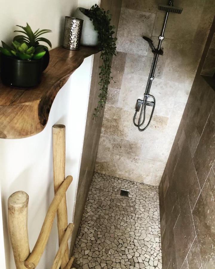 Appartement Cocotier, Elegant T3 Avec Jardin Tropical à Sainte-Anne Extérieur photo